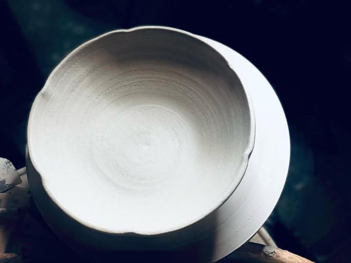 Scalloped Serving Bowl